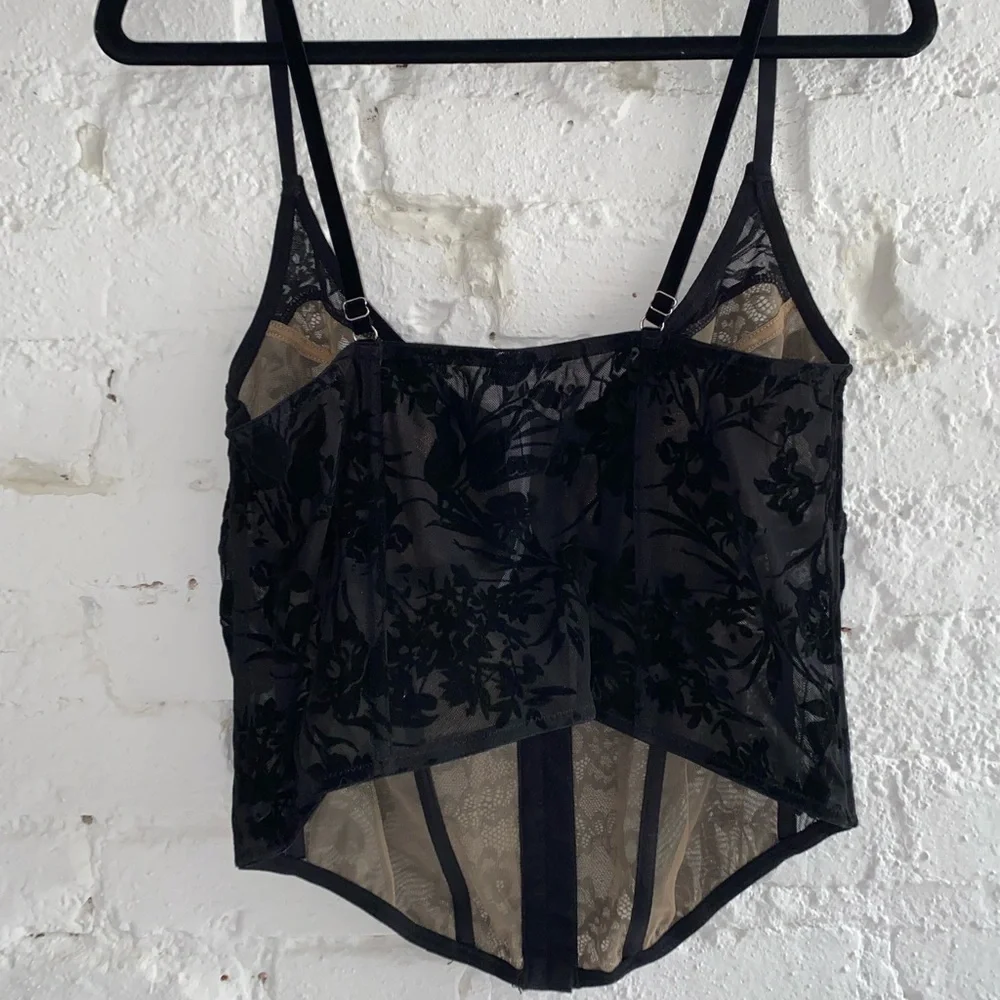 Urban Outfitters Corset. Size XL. New With Tags! - Picture 3 of 3